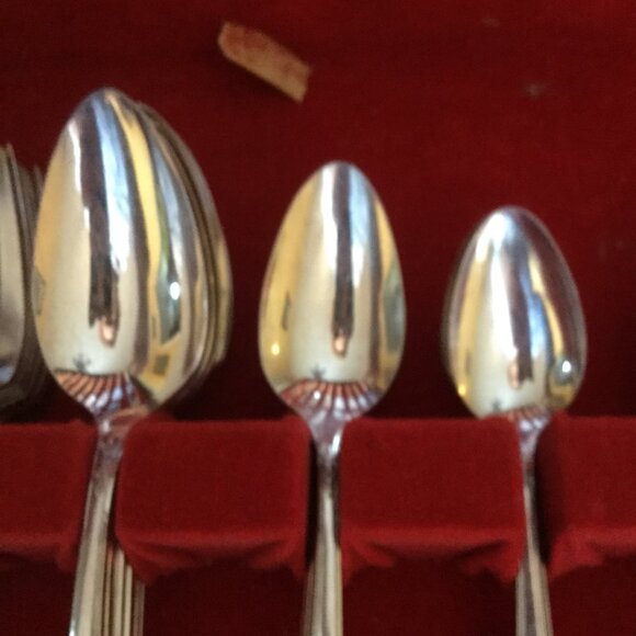 Vintage Community Plate silverware  set from the 1950 59 pieces plus the chest - Picture 6 of 11